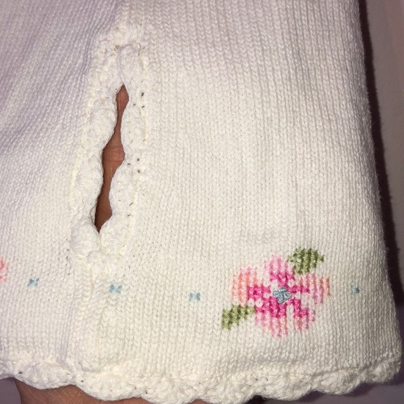 2/$20 Gap Floral embroidered knit scalloped cape - Picture 3 of 5